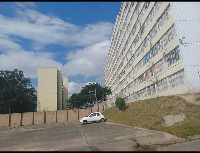 2 BEDROOM FLAT SOLD IN SYDENHAM